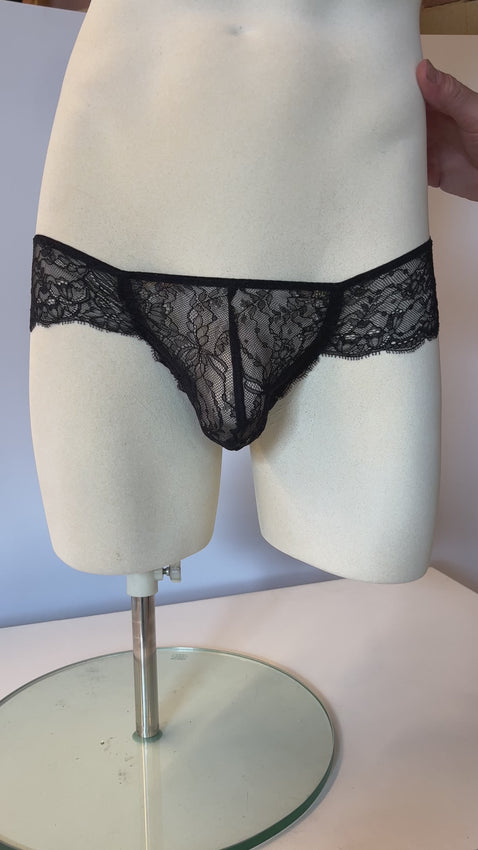 Lace knickers for men, men in lace, kinky lace panties, lace panties for him, lace boxers, frilly knickers for men, can men wear lace panties?, buy lace knickers for men, men in panties, 